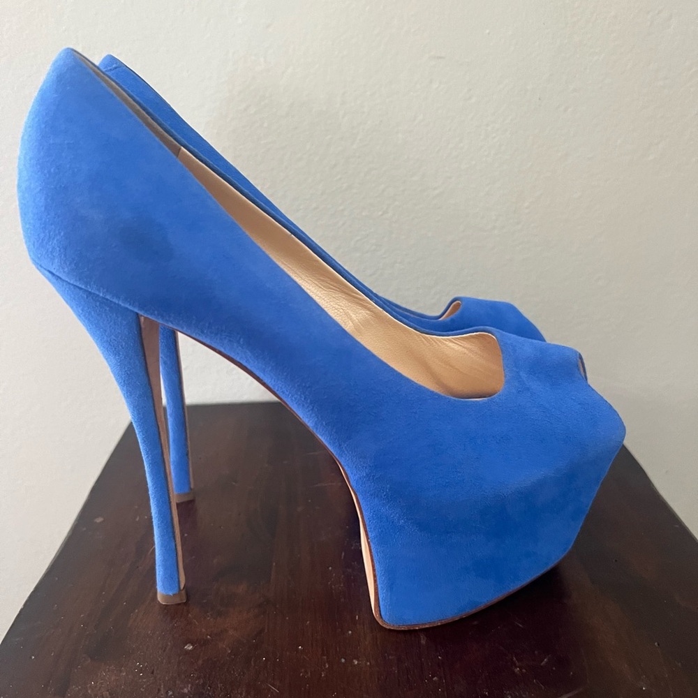 Blue Platform Giuseppe Zanotti Heels. Barely worn. Great shape